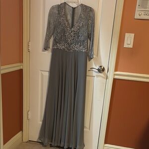 Elegant Gray Lace Evening Gown
